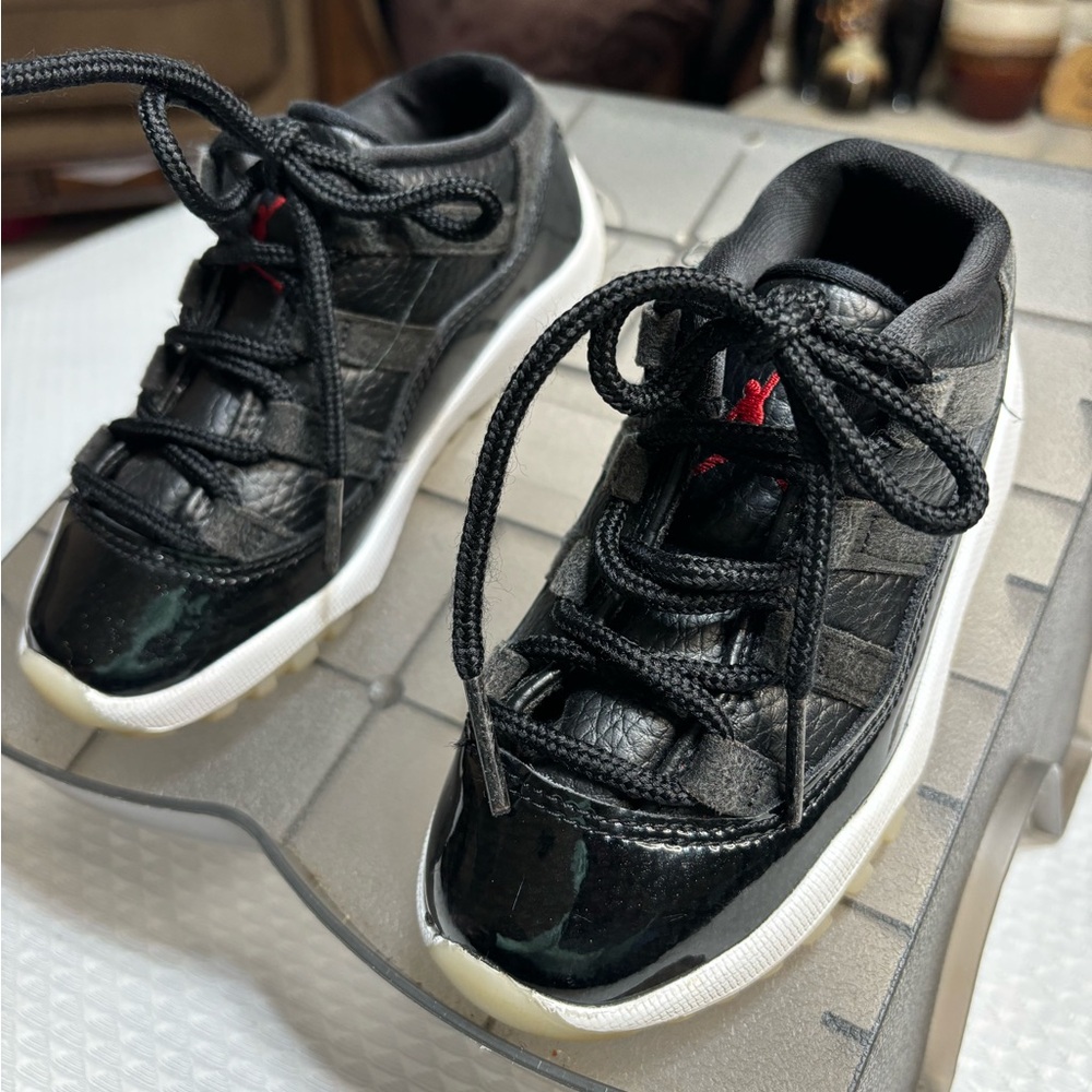 Air Jordan - Picture 8 of 8